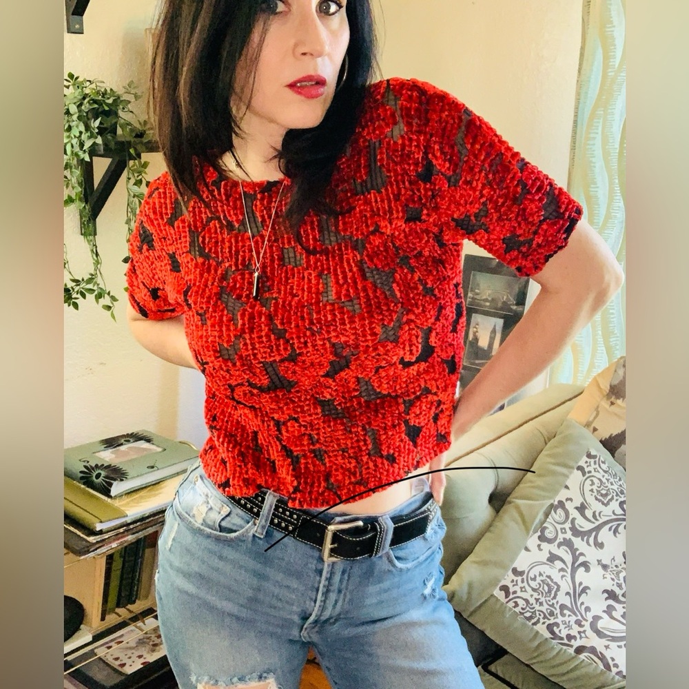 2/$30 Vintage Red and Black Cache Textured Knit Top